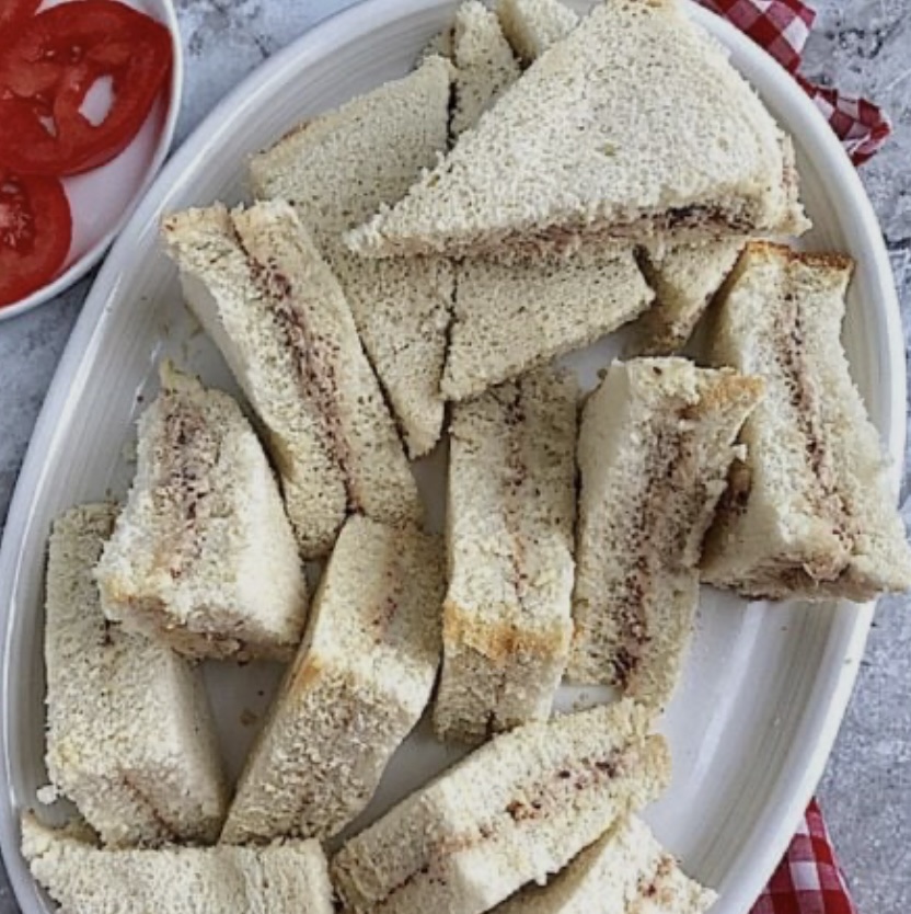 Mini Sandwich with Tea