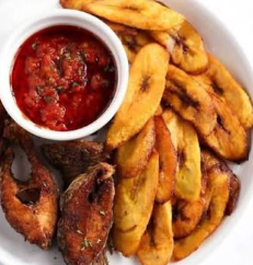 Long Fried Plantain with Fish Sauce