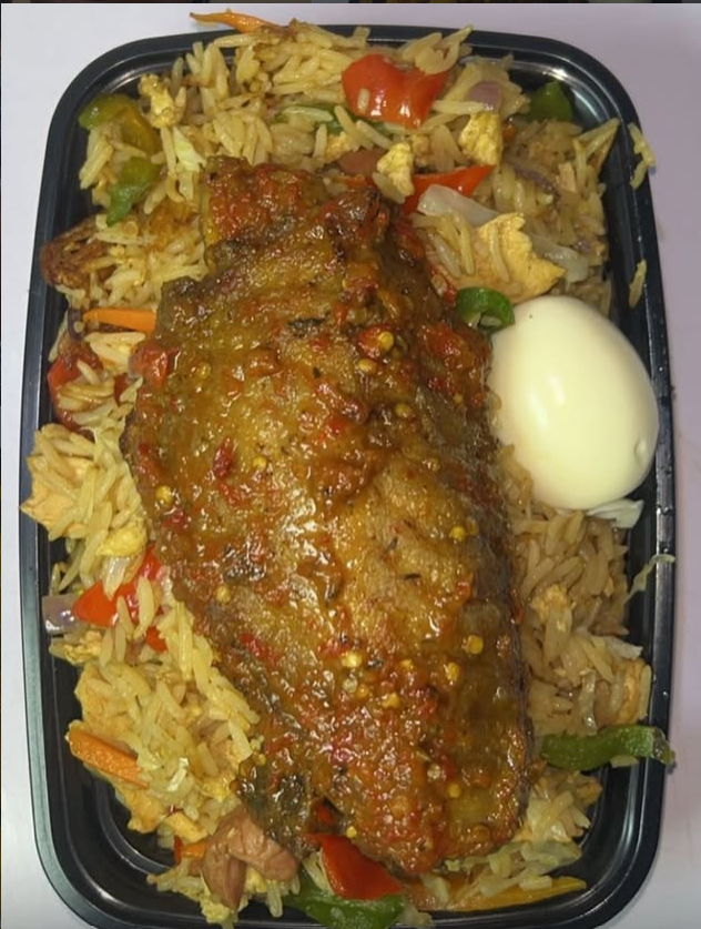 Oriental rice (chicken breast, sausage, veggies) with Turkey & 1 soft drink