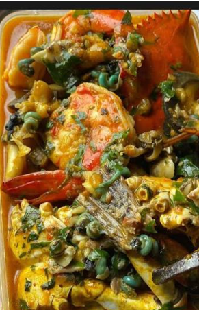 Fisherman's Soup (prawns, shrimps, snails, calamari, crab & croaker fish)